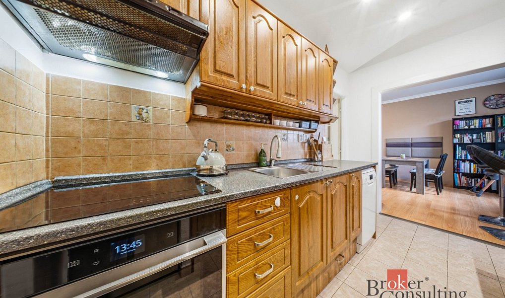 Prodej bytu 3+1 82 m², Hradec Králové – náhled fotky 9