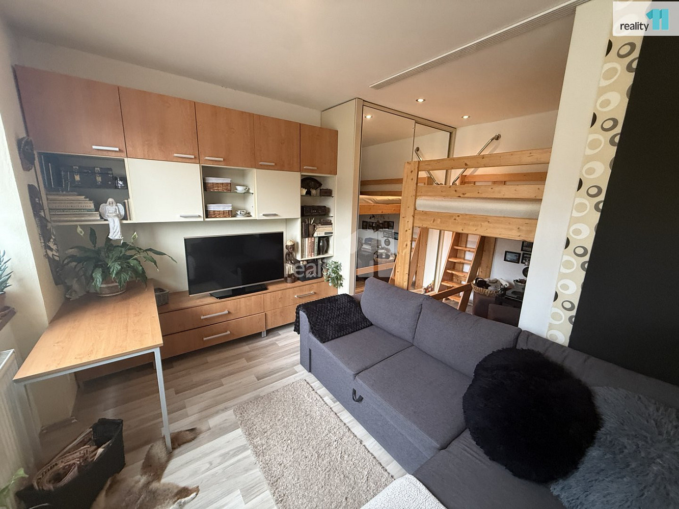 Pronájem bytu 1+kk 33 m²