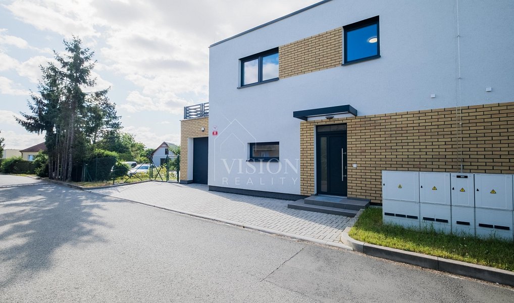 Prodej domu 177 m² s pozemkem 270 m², Plzeň – náhled fotky 59