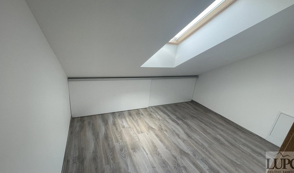 Prodej domu 128 m² s pozemkem 400 m², Postřižín – náhled fotky 16