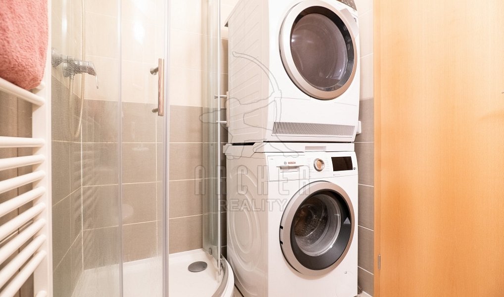 Prodej domu 130 m² s pozemkem 261 m², Jesenice – náhled fotky 16