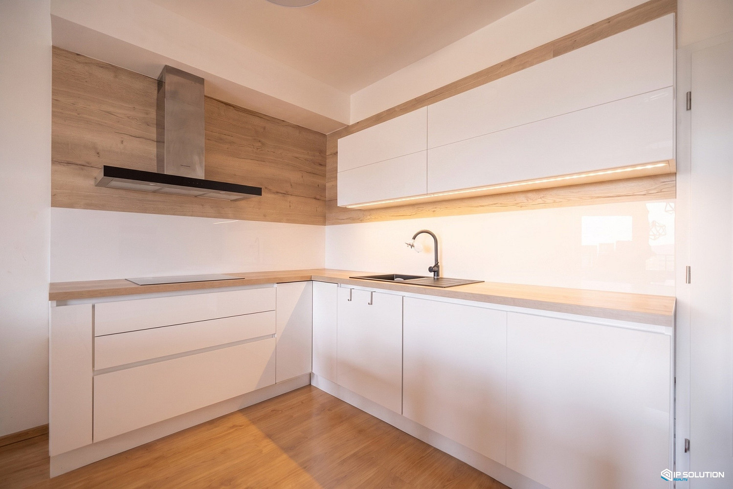 Prodej bytu 3+kk 102 m² – fotografie 2