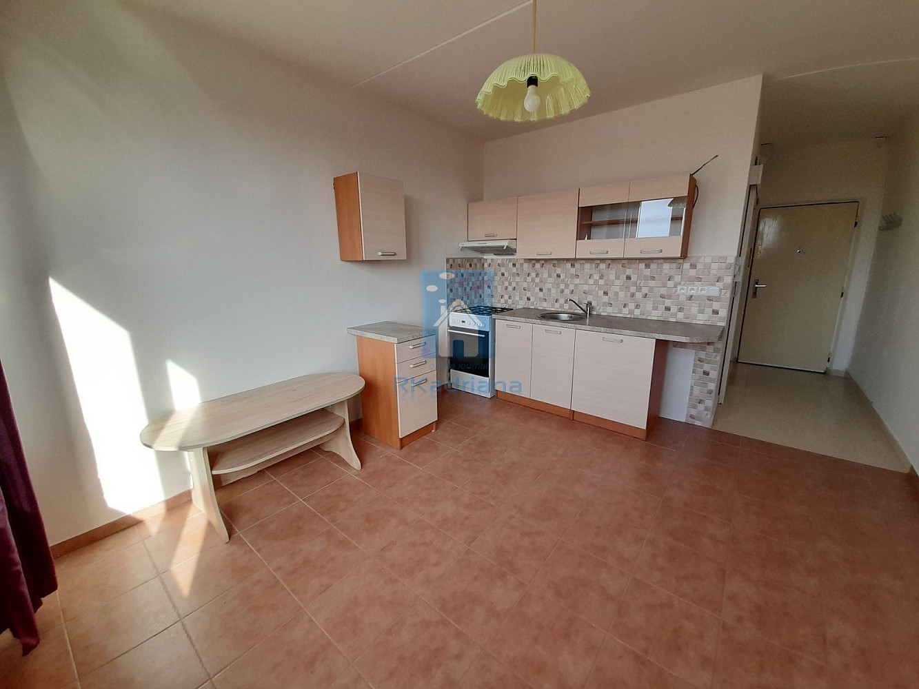 Pronájem bytu 2+kk 42 m² – fotografie 3