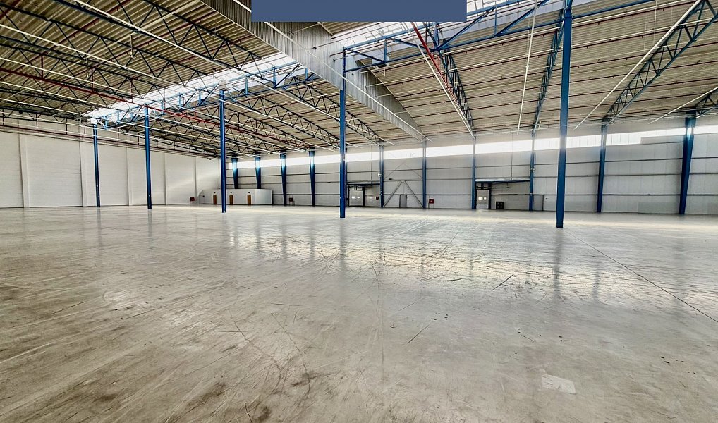 Pronájem skladovacích prostor 4 054 m², Kněževes – náhled fotky 4