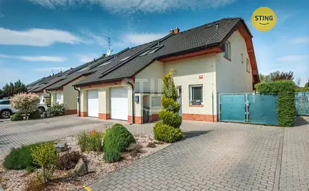 Prodej domu 148 m² s pozemkem 235 m², Do Polí, Pardubice - Svítkov