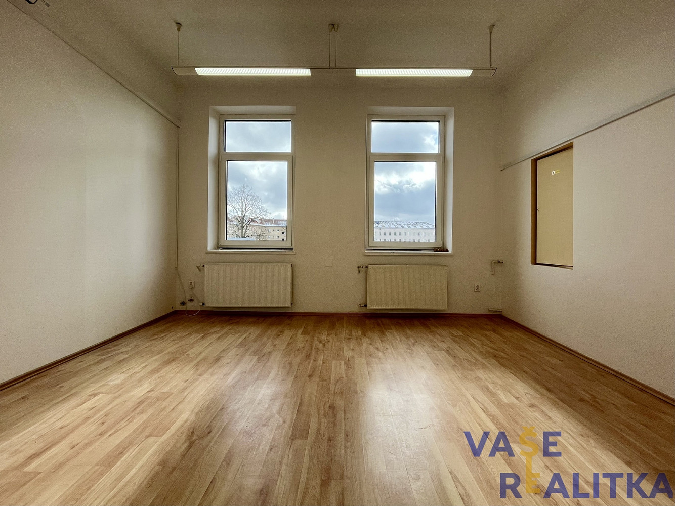 Pronájem kanceláře 23 m² – fotografie 2
