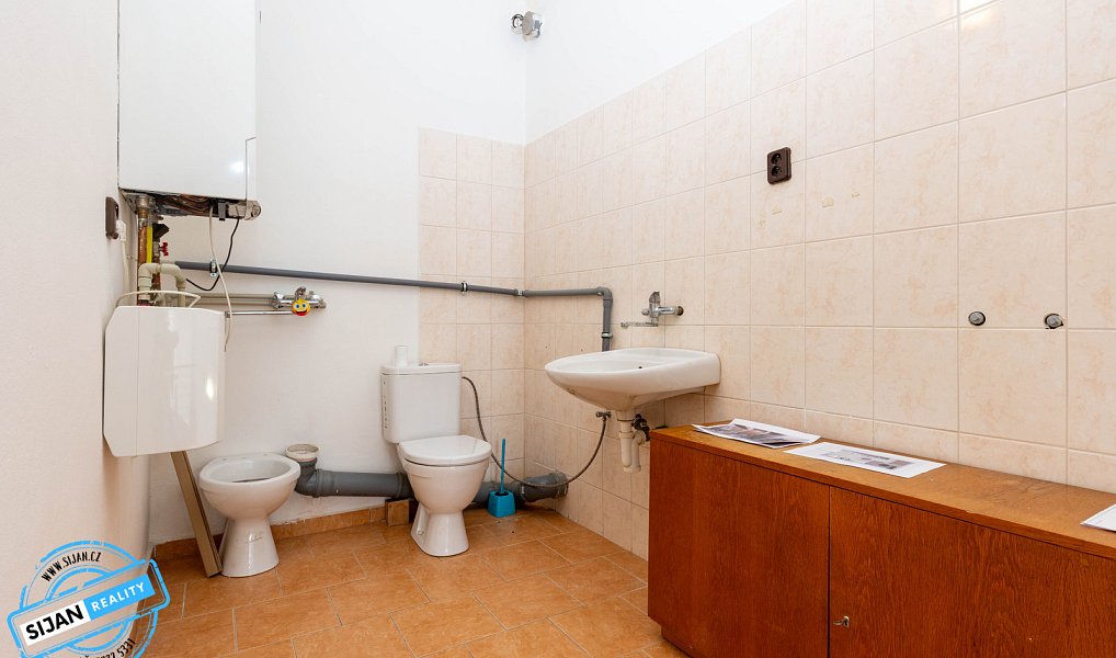 Prodej obchodních prostor 196 m², Kroměříž – náhled fotky 15