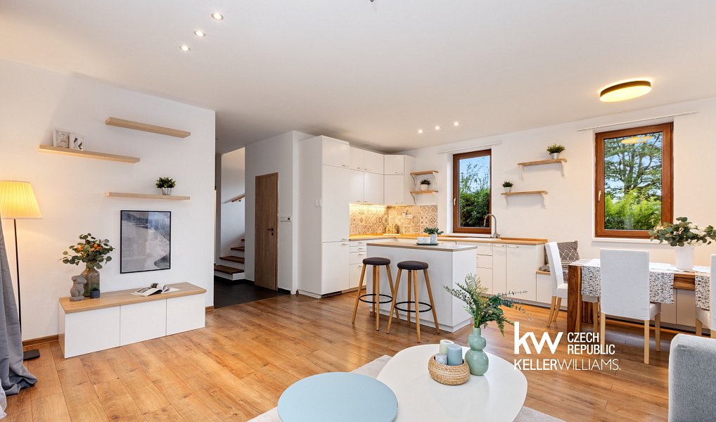 Prodej domu 145 m² s pozemkem 723 m², Zlonín – náhled fotky 3