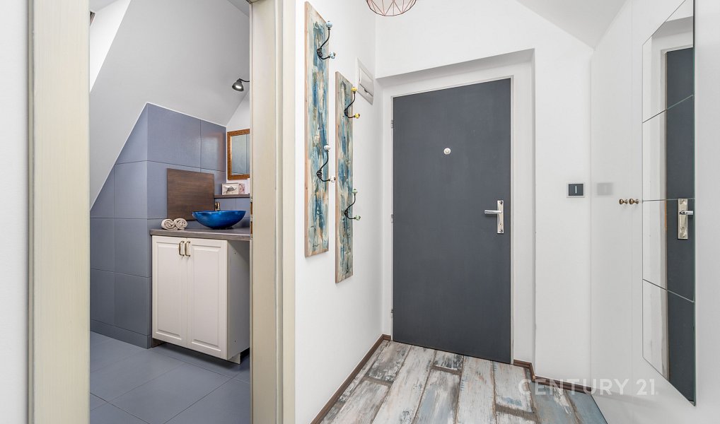 Prodej bytu 2+kk 45 m², Jesenice – náhled fotky 9