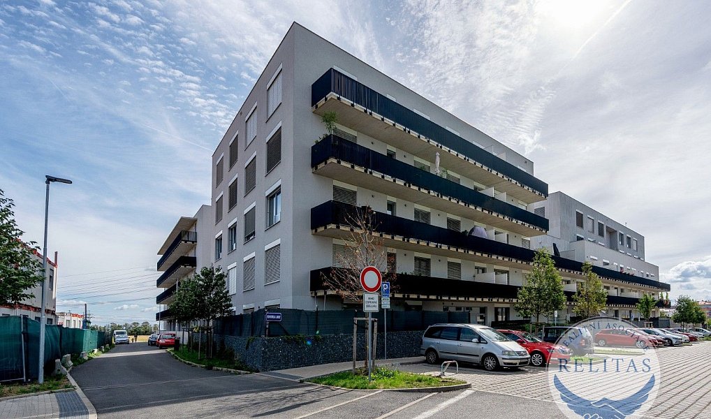 Prodej bytu 4+kk 145 m², Kladno – náhled fotky 23