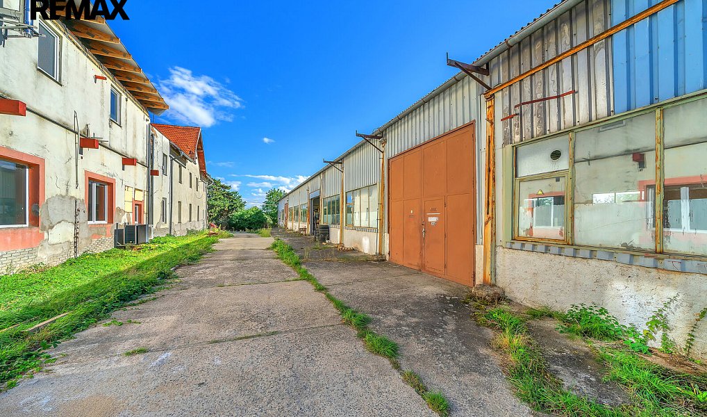 Prodej výrobních prostor 746 m², Štětí – náhled fotky 18