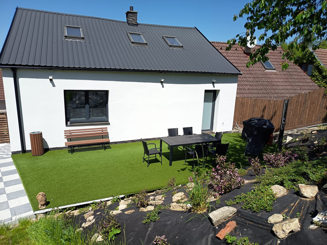 Pronájem domu 100 m² s pozemkem 100 m²