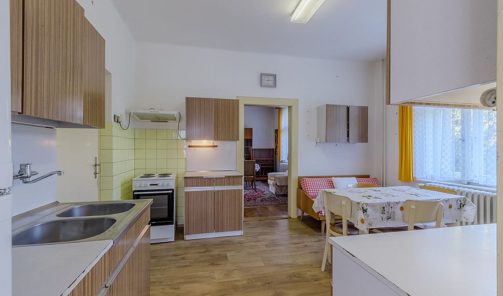 Prodej domu 219 m² s pozemkem 1 597 m², Sázava – náhled fotky 3