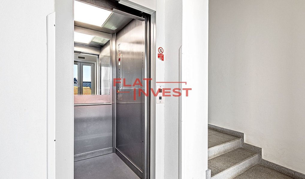 Pronájem bytu 2+kk 50 m², Praha – náhled fotky 18