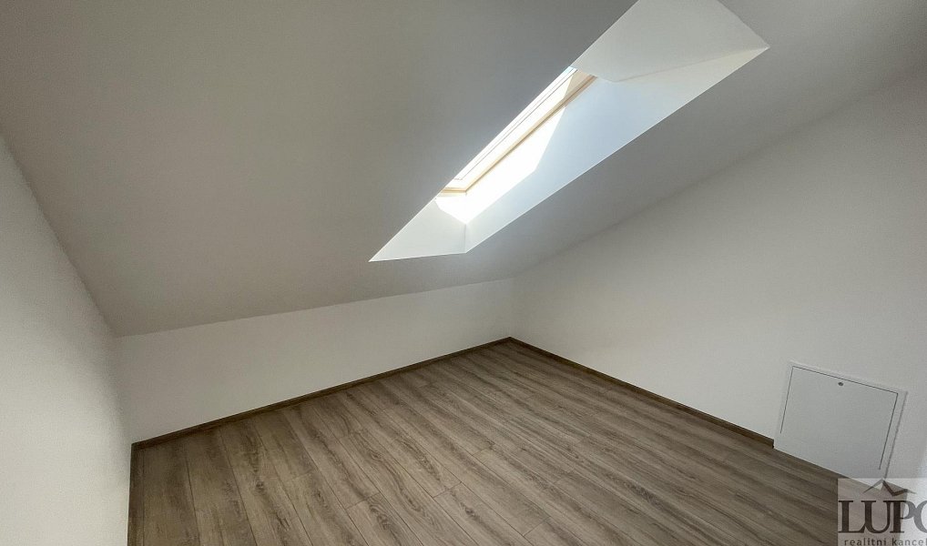Prodej domu 128 m² s pozemkem 400 m², Postřižín – náhled fotky 10