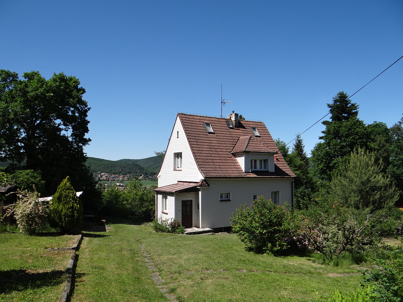 Prodej domu 240 m² s pozemkem 2 395 m²