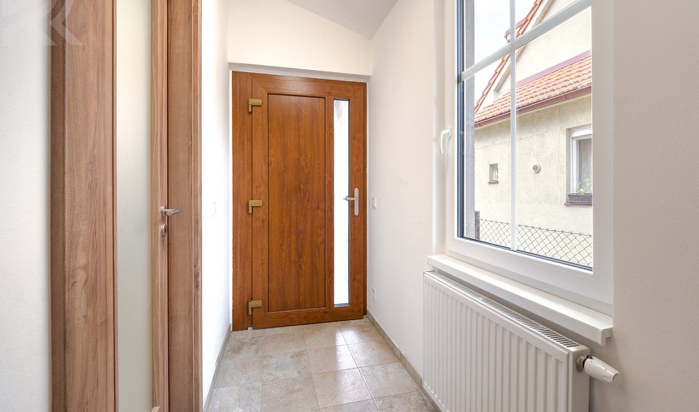 Pronájem domu 100 m² s pozemkem 426 m², Praha – náhled fotky 14