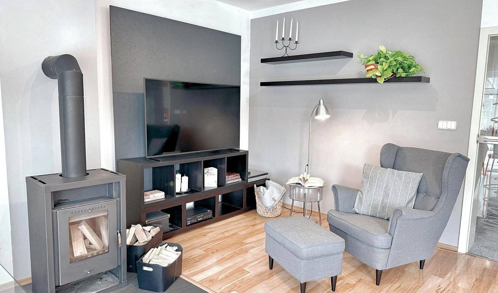 Pronájem domu 130 m² s pozemkem 403 m², Kladno – náhled fotky 2