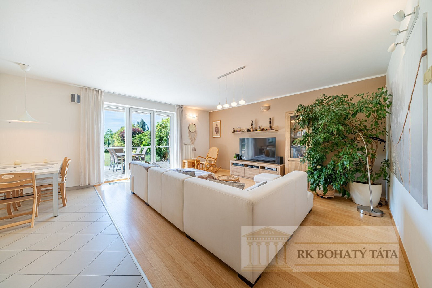 Prodej domu 192 m² s pozemkem 324 m² – fotografie 3