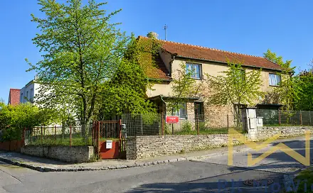 Prodej stavebního pozemku 885 m², K háji, Praha 6 - Suchdol