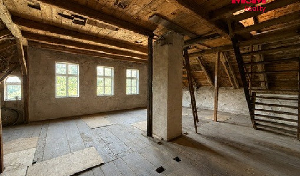 Prodej domu 450 m² s pozemkem 345 m², Pulečný – náhled fotky 18