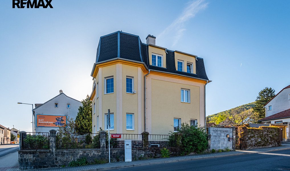 Prodej domu 260 m² s pozemkem 180 m², Krupka – náhled fotky 2