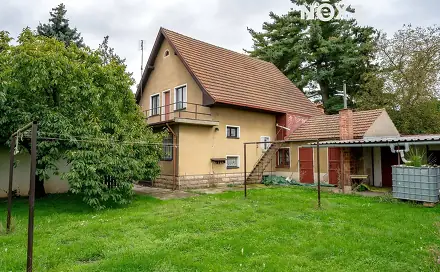 Prodej domu 230 m² s pozemkem 2 424 m², Mělnická, Lužec nad Vltavou, okres Mělník