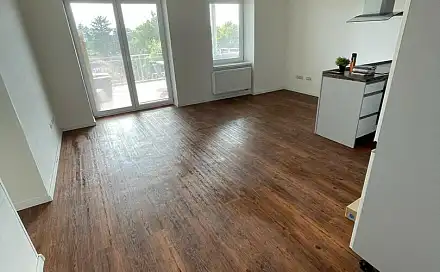 Pronájem bytu 4+kk 100 m²