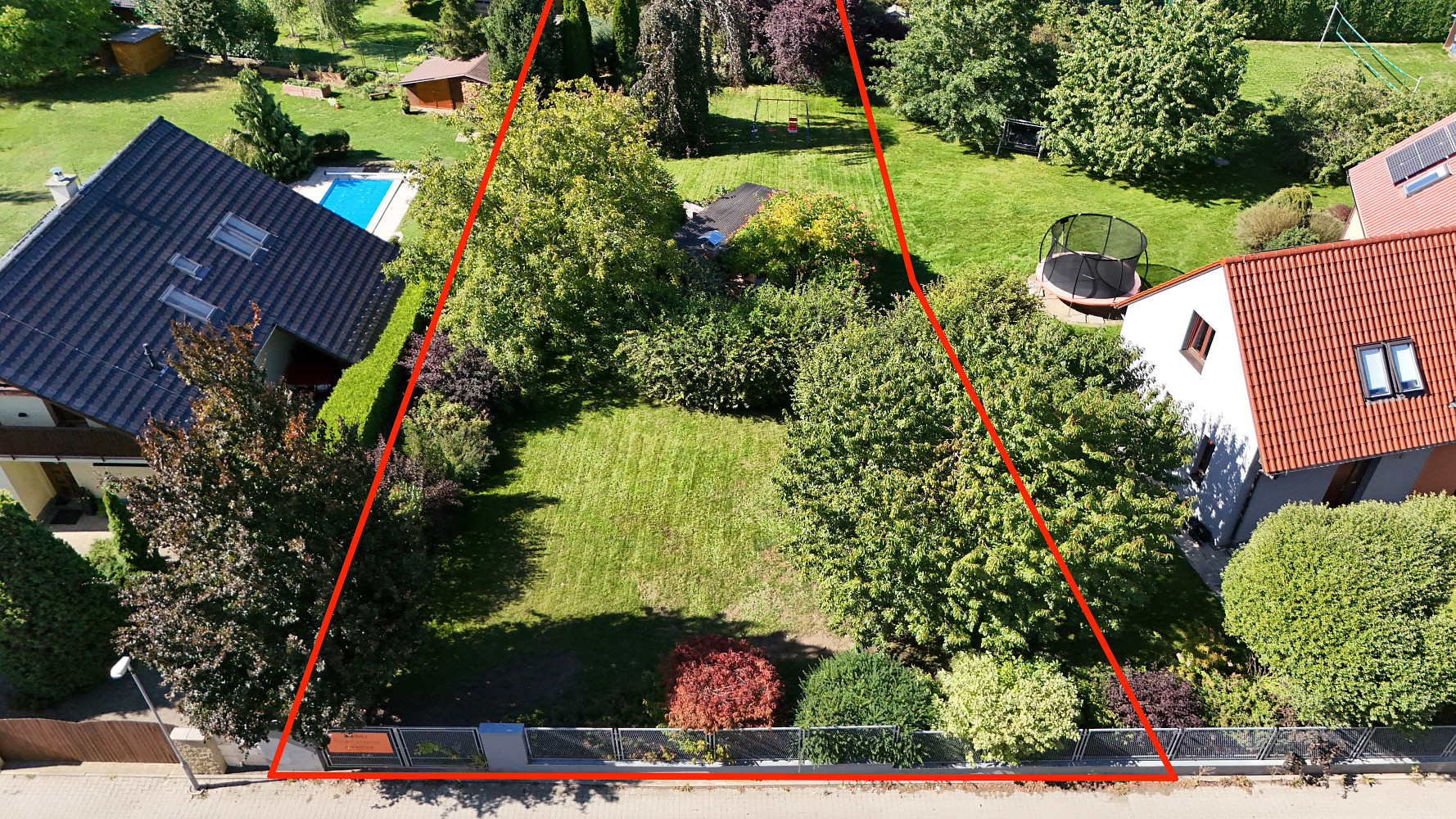 Prodej stavebního pozemku 1 002 m² – fotografie 4