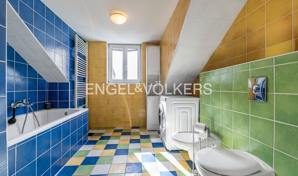 Pronájem bytu 4+kk 144 m², Praha – náhled fotky 10