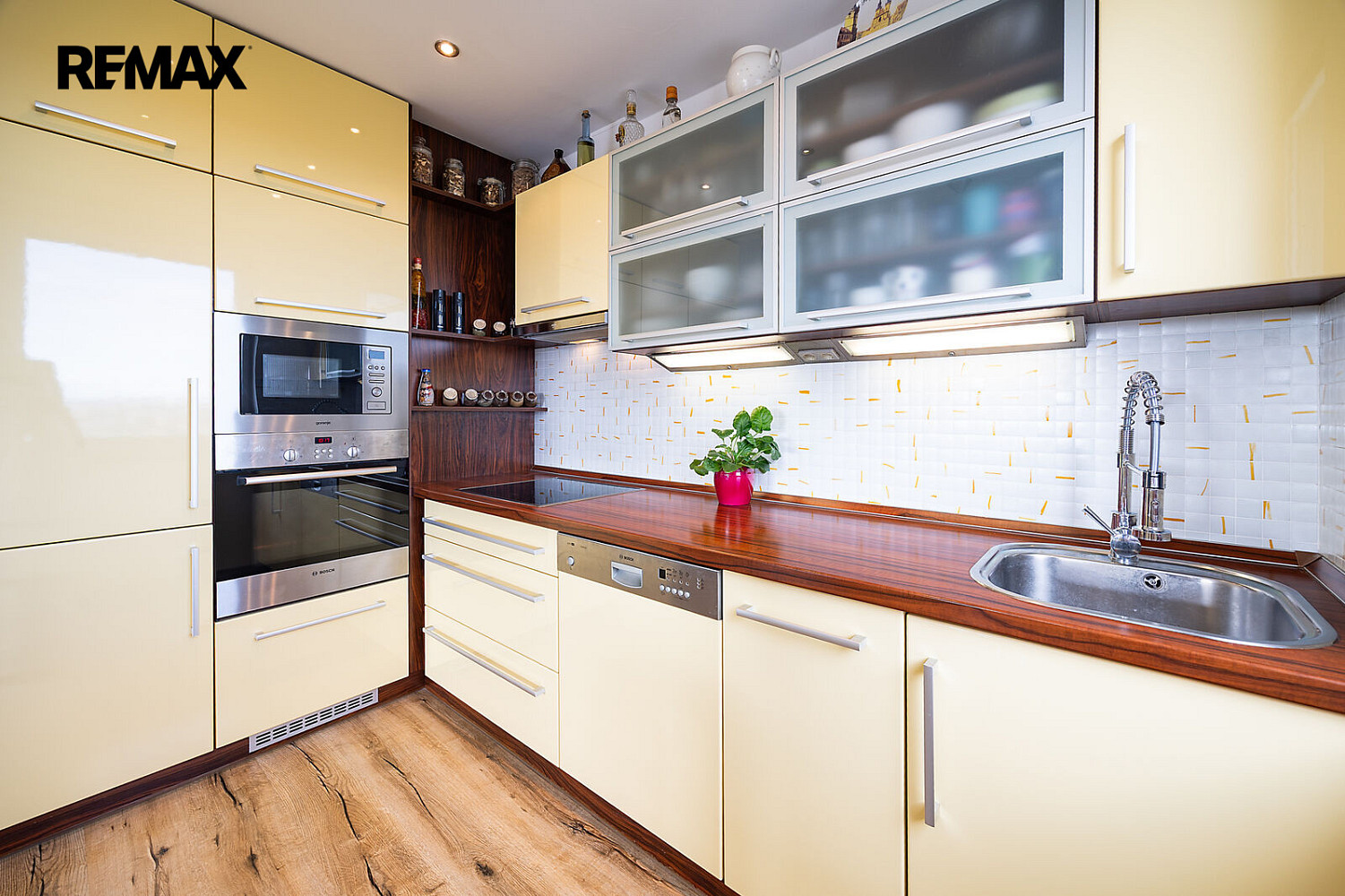 Prodej bytu 3+kk 66 m²