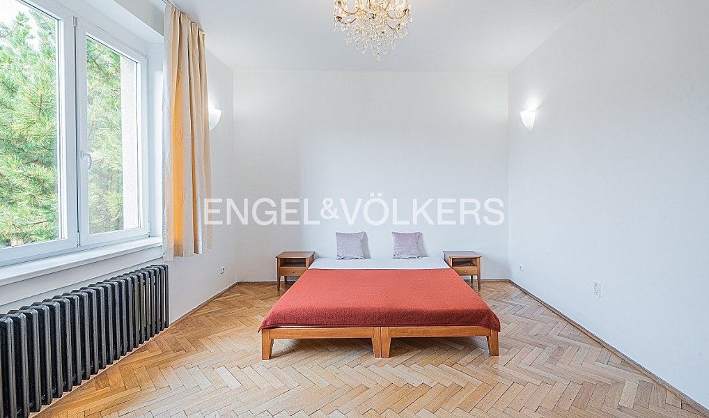 Pronájem bytu 4+1 149 m², Praha – náhled fotky 5