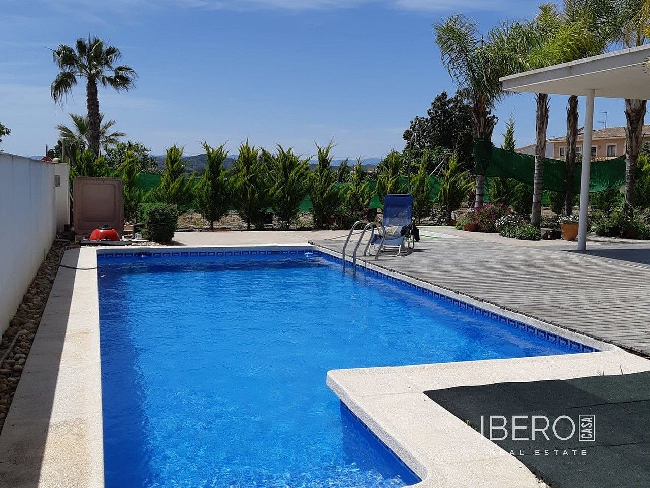 Prodej domu 544 m² s pozemkem 563 m²