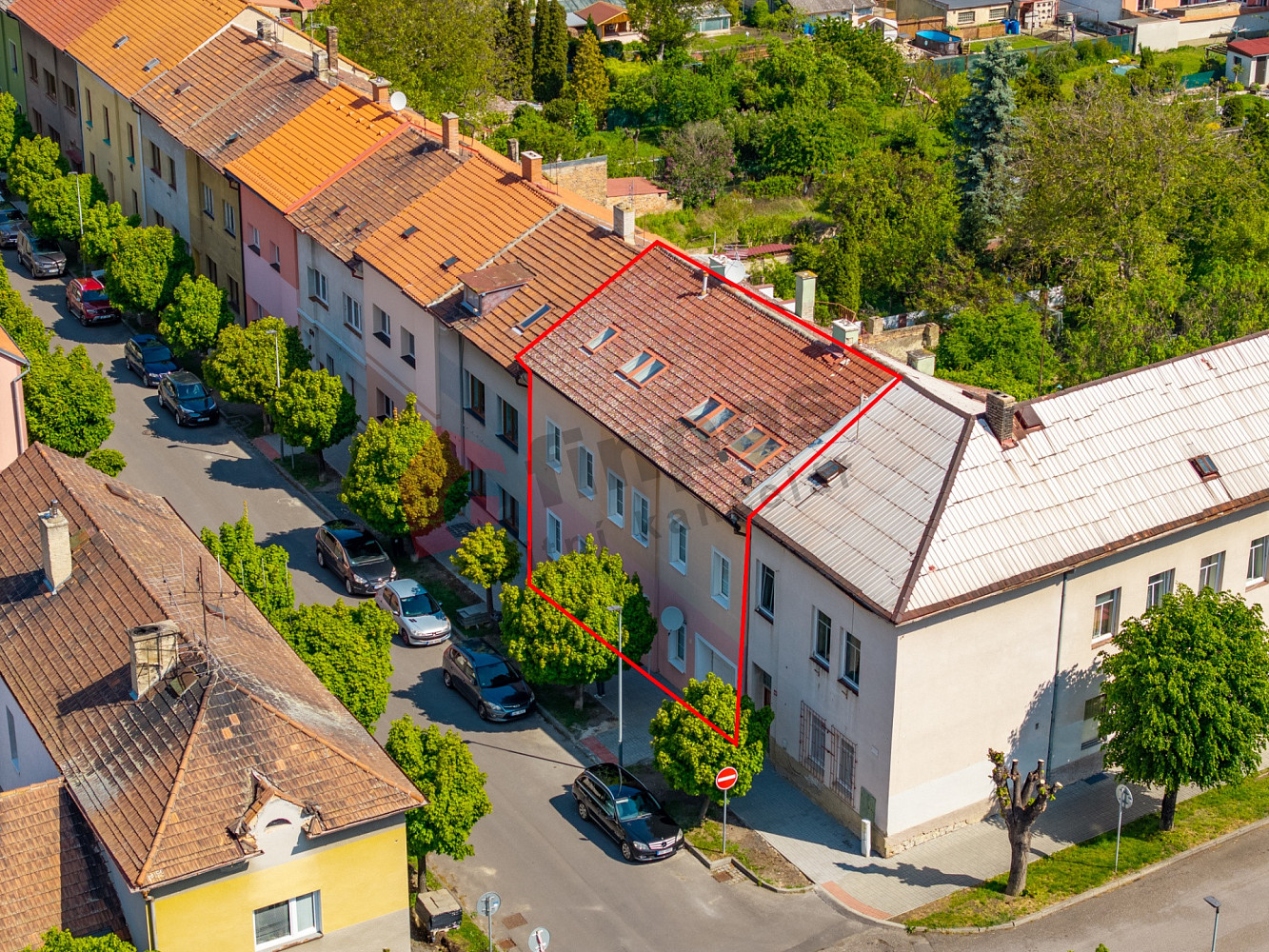 Prodej nájemního domu, činžáku 318 m² – fotografie 2