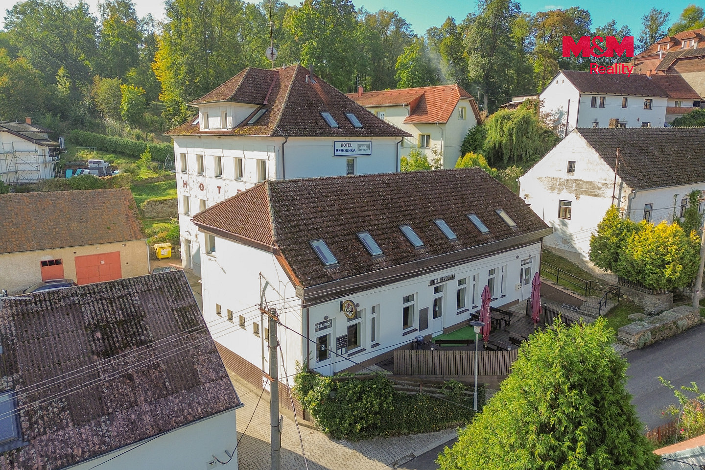 Prodej ubytovacího objektu 879 m² – fotografie 3