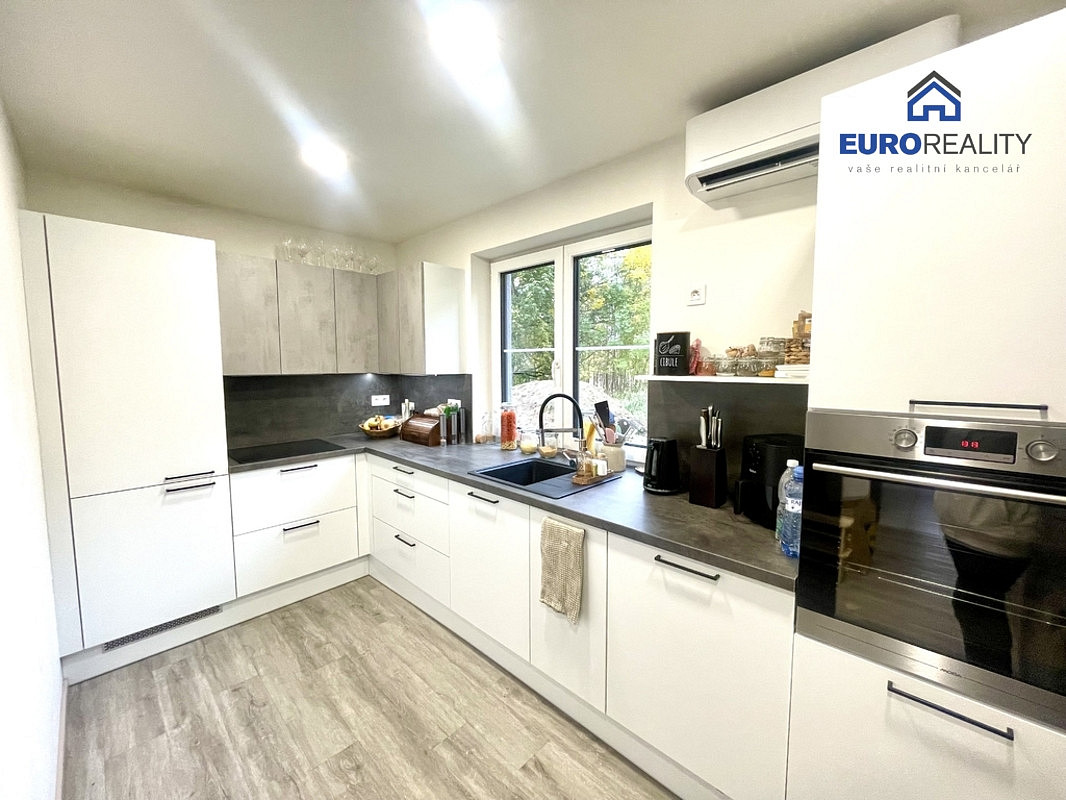 Prodej domu 144 m² s pozemkem 647 m² — photo 3