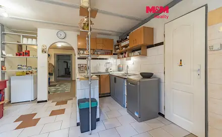Prodej bytu 3+1 115 m², Břehnická, Cheb