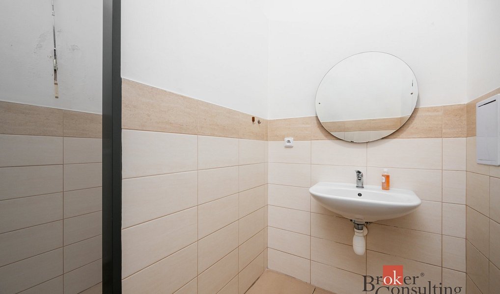 Prodej obchodních prostor 119 m², Jablonec nad Nisou – náhled fotky 8