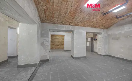Prodej komerčního objektu (jiného typu) 110 m², Seifertova, Praha 3 - Žižkov