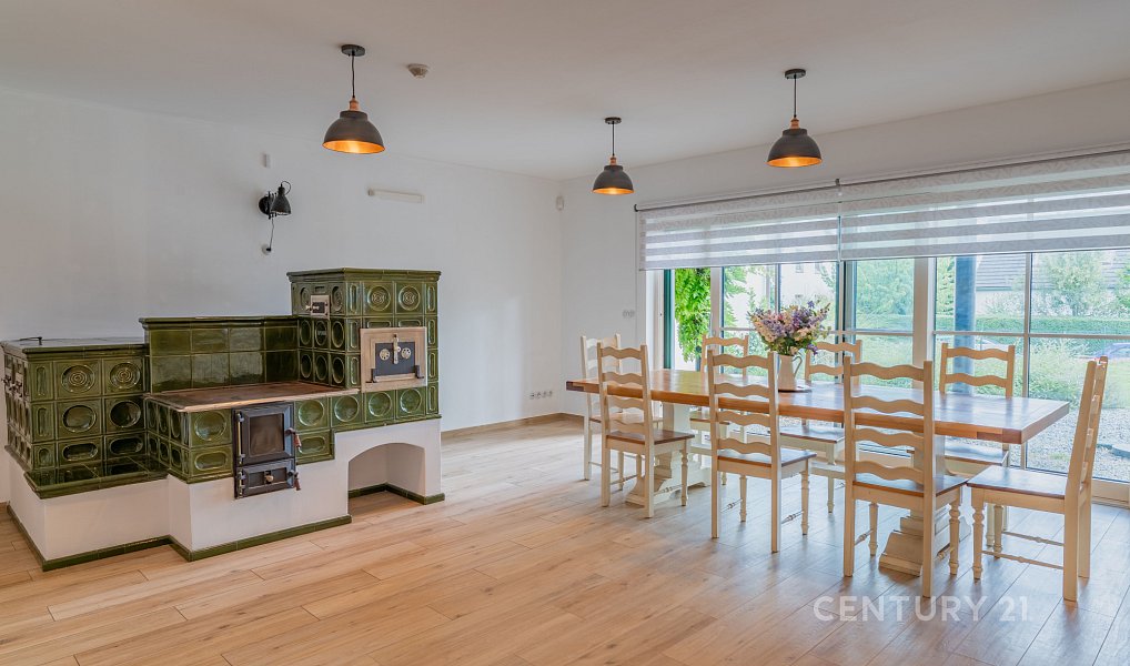 Prodej domu 268 m² s pozemkem 895 m², Únětice – náhled fotky 6