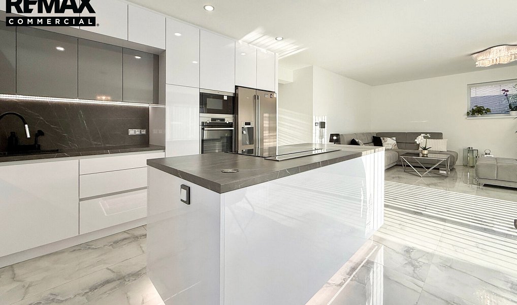 Prodej domu 220 m² s pozemkem 726 m², Polerady – náhled fotky 13