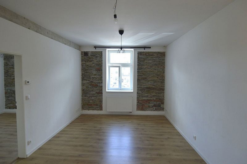 Pronájem bytu 2+kk 57 m² – fotografie 4