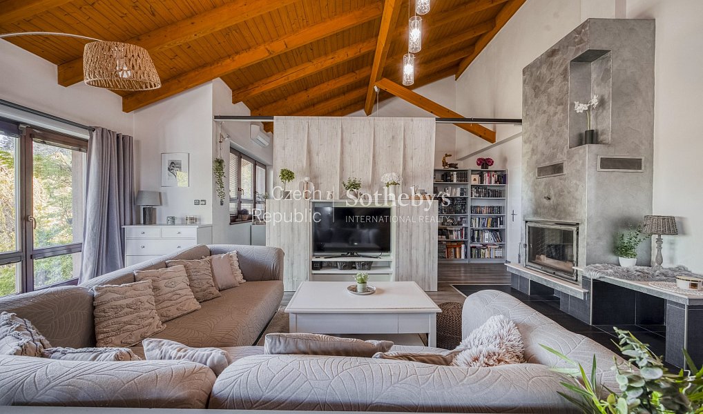 Prodej domu 422 m² s pozemkem 3 263 m², Beroun – náhled fotky 8