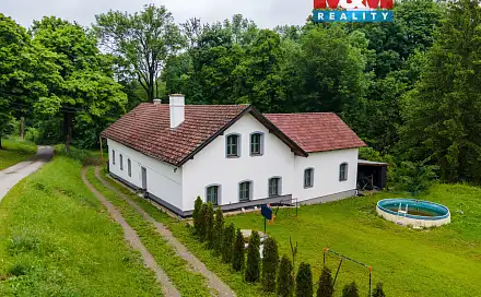Prodej domu 260 m² s pozemkem 2 511 m², Polička - Lezník, okres Svitavy