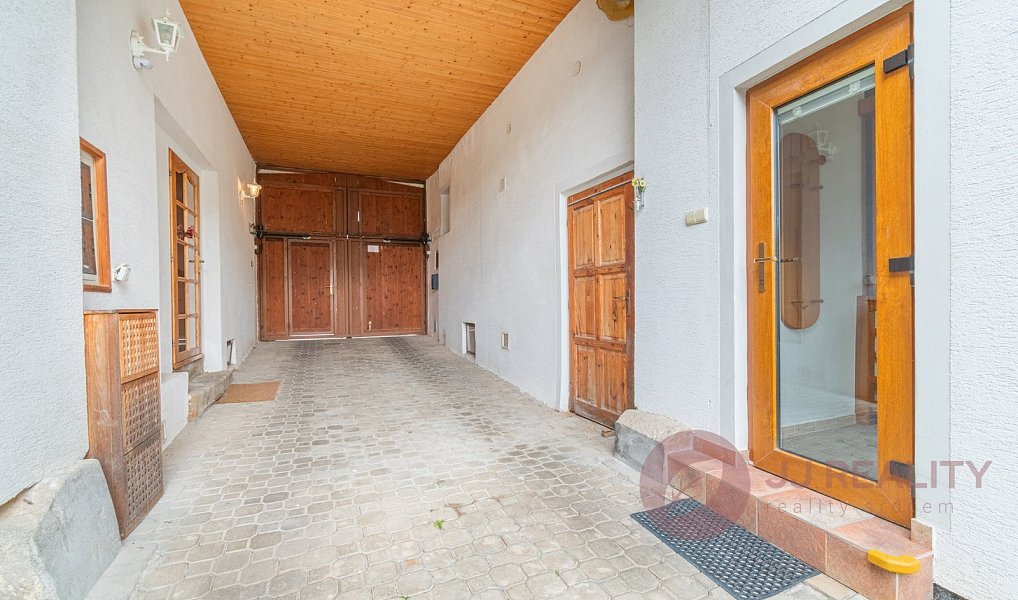 Prodej domu 271 m² s pozemkem 775 m², Šťáhlavy – náhled fotky 4