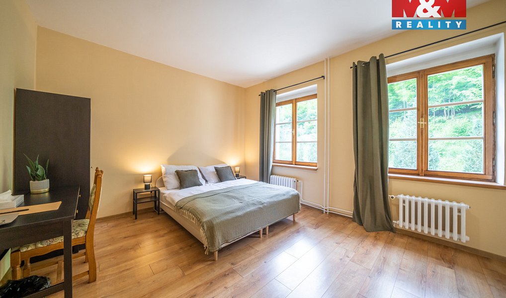 Prodej ubytovacího objektu 620 m², Mukařov – náhled fotky 13