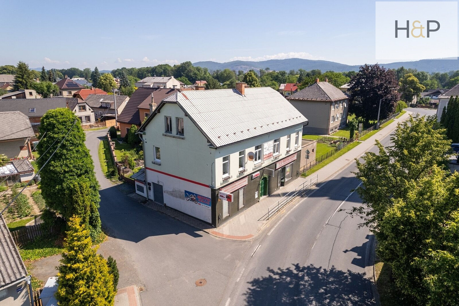 Prodej domu 250 m² s pozemkem 332 m² – fotografie 3