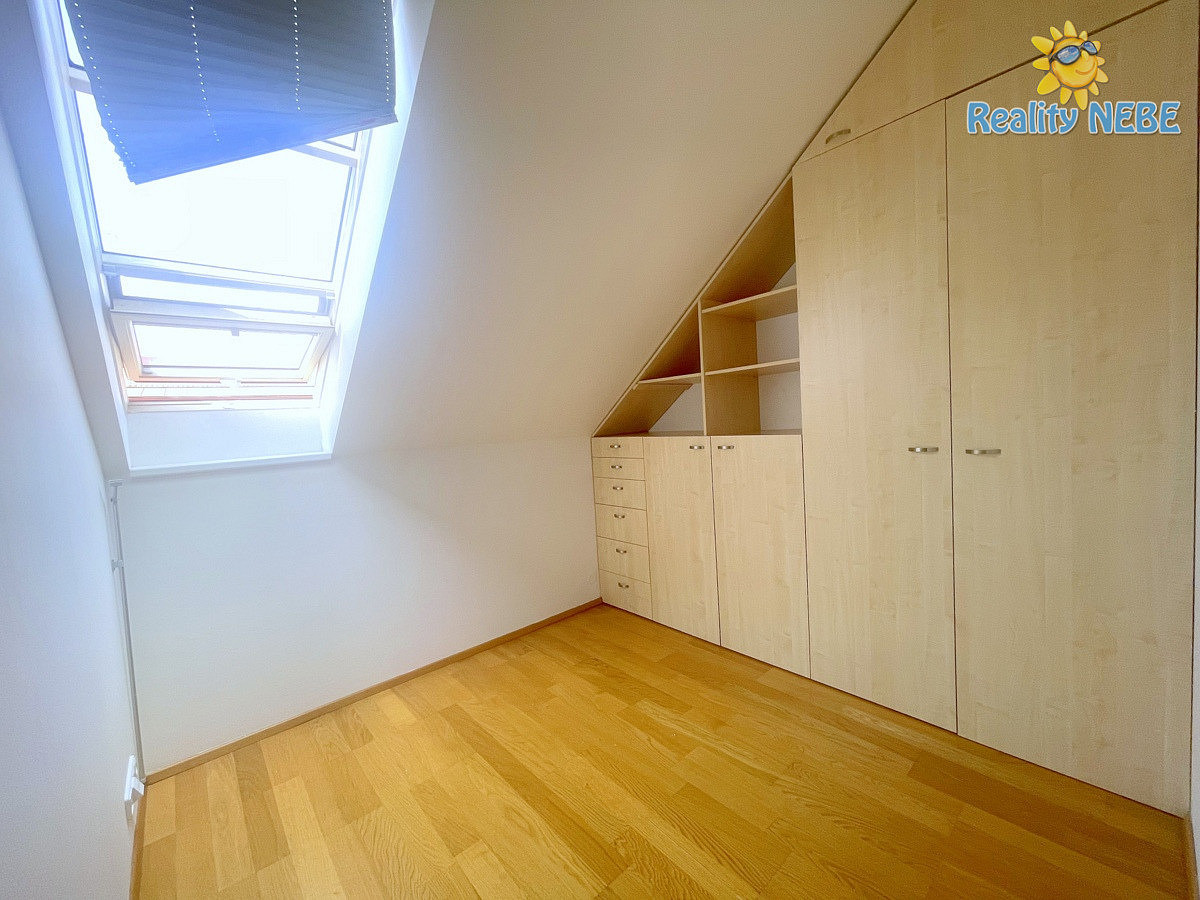 Pronájem bytu 2+kk 38 m² – fotografie 5