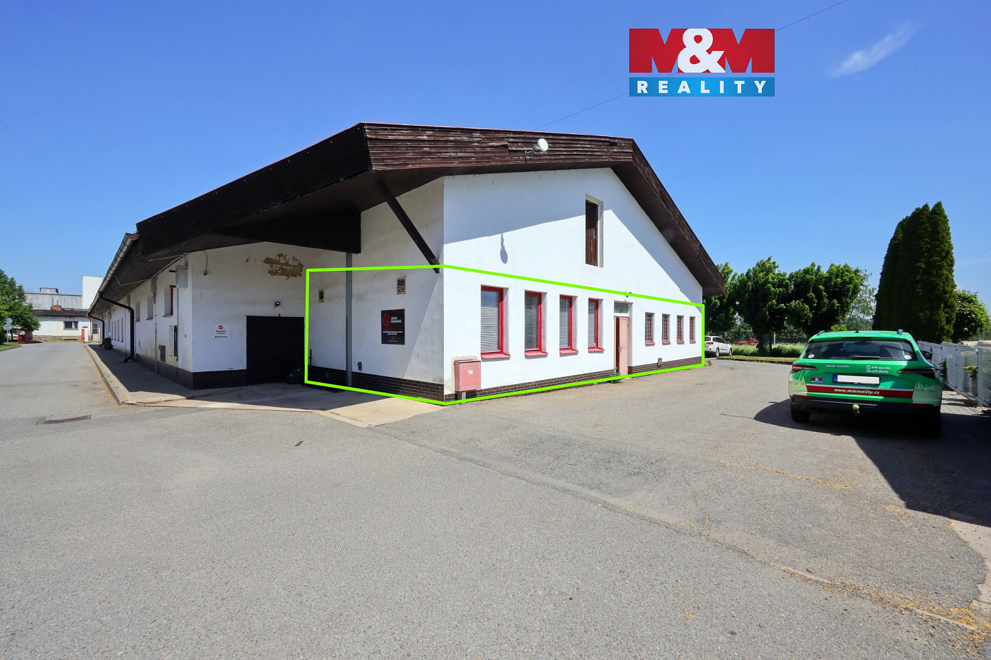 Pronájem obchodních prostor 111 m²