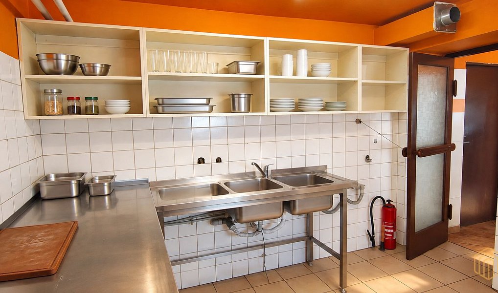 Pronájem restaurace 25 m², Karlštejn – náhled fotky 6